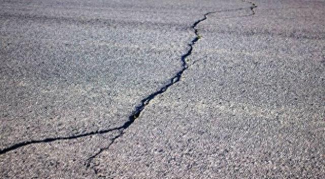 加州道路維修費用_路況_美國高速公路路況問題